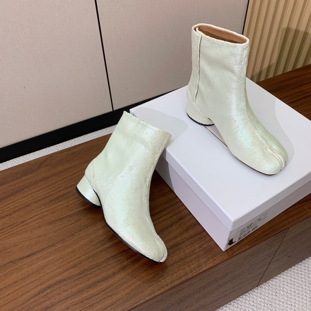 Ботинки Tabi кожаные с раздвоенным носком фото 3