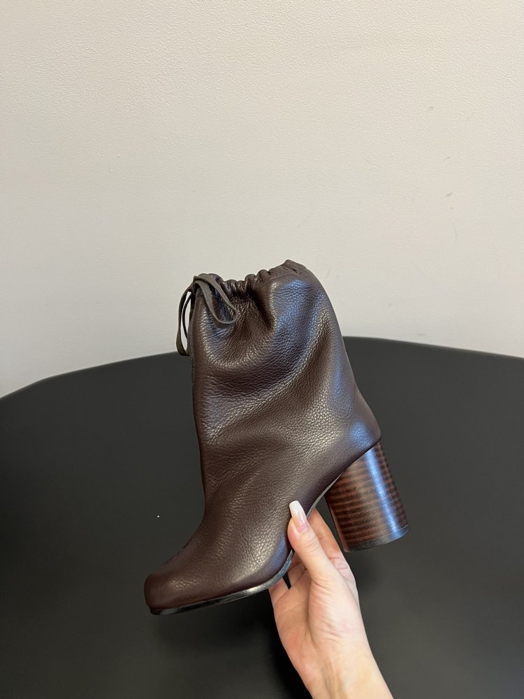 Ботинки Tabi кожаные с раздвоенным носком фото 3