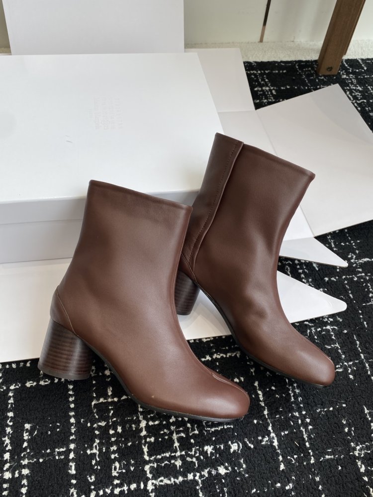 Ботинки Tabi кожаные с раздвоенным носком фото 4