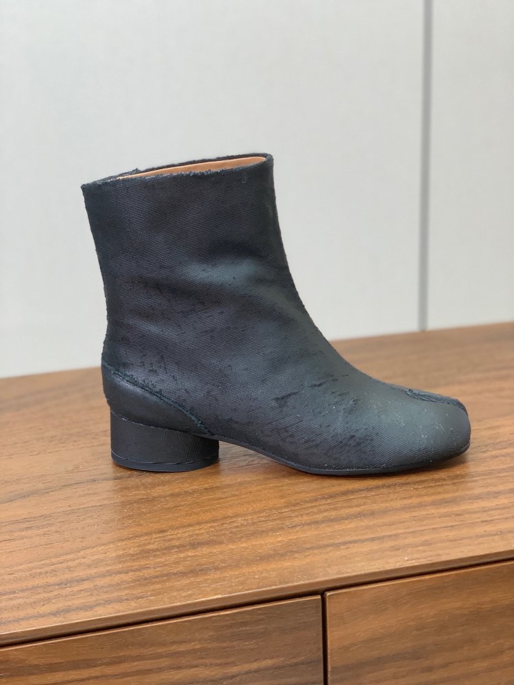 Ботинки Tabi кожаные с раздвоенным носком фото 4