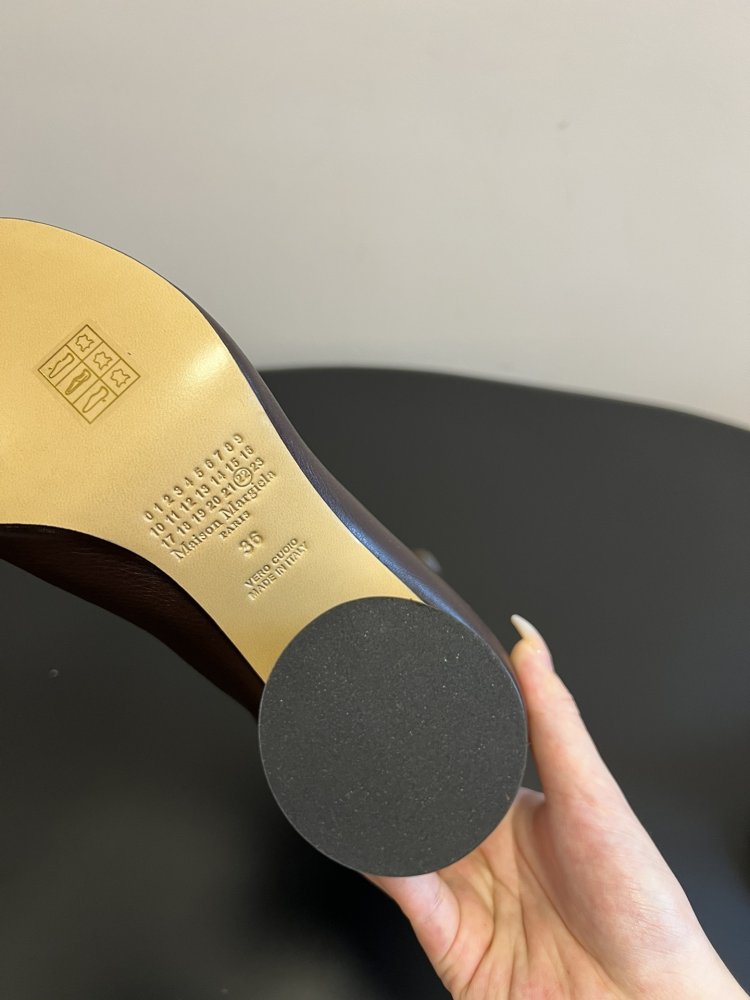 Ботинки Tabi кожаные с раздвоенным носком фото 4