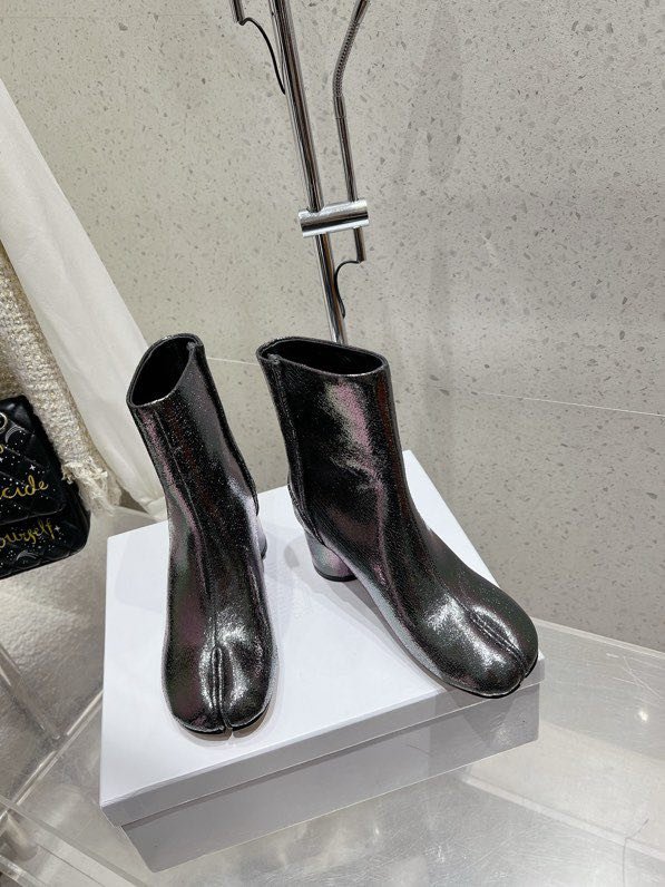 Boots Tabi leather from bifurcated the toe фото 5