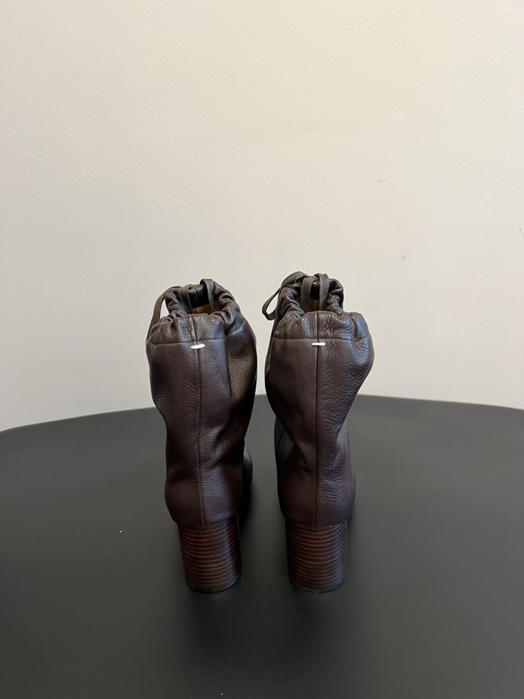 Ботинки Tabi кожаные с раздвоенным носком фото 5