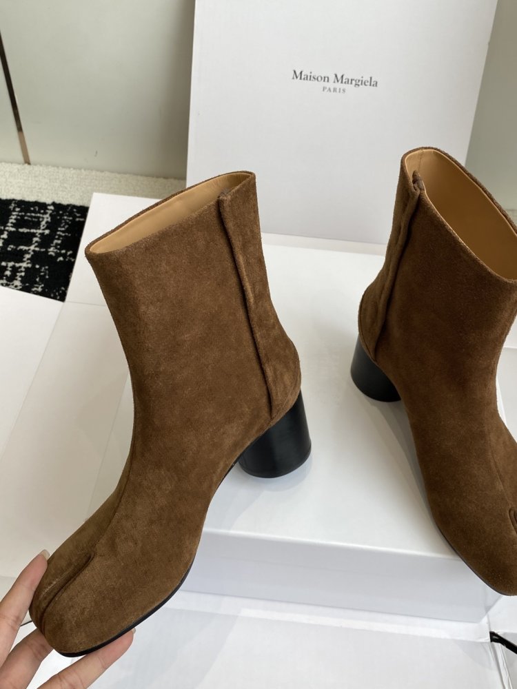 Ботинки Tabi кожаные с раздвоенным носком фото 7