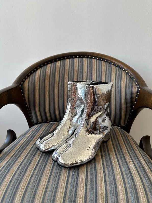 Ботинки Tabi кожаные с раздвоенным носком фото 7