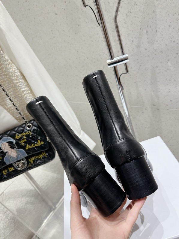 Ботинки Tabi кожаные с раздвоенным носком фото 8