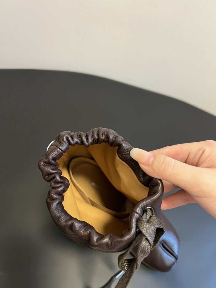 Ботинки Tabi кожаные с раздвоенным носком фото 8