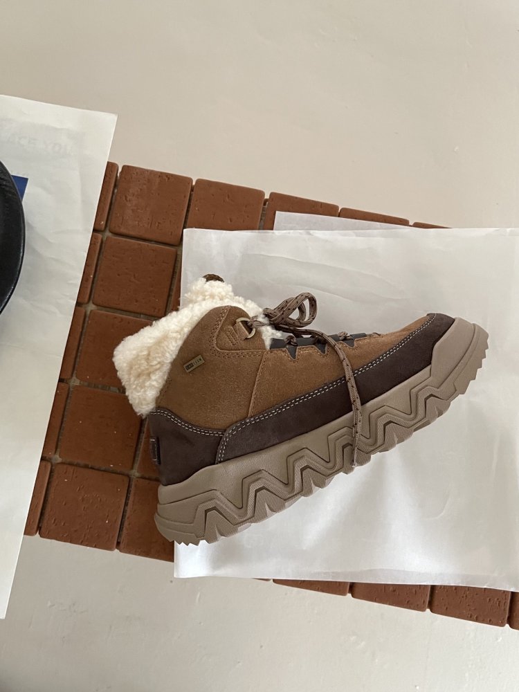 Boots UGG Territorial Cozy winter on fur women's фото 2