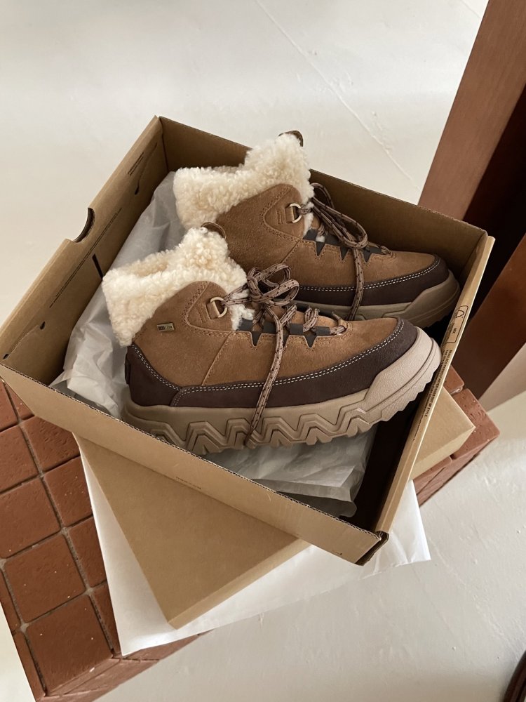 Boots UGG Territorial Cozy winter on fur women's фото 5