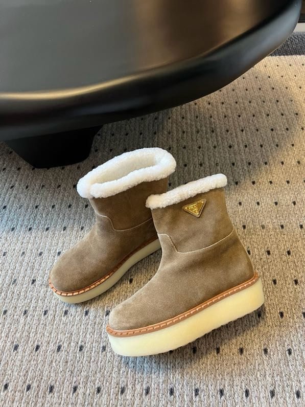 Ботинки замшевые на меху фото 3