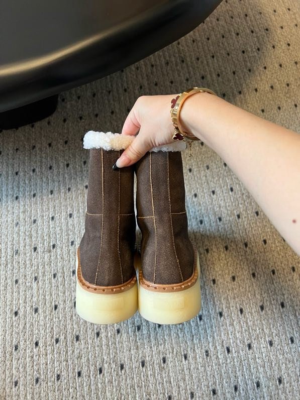 Ботинки замшевые на меху фото 4