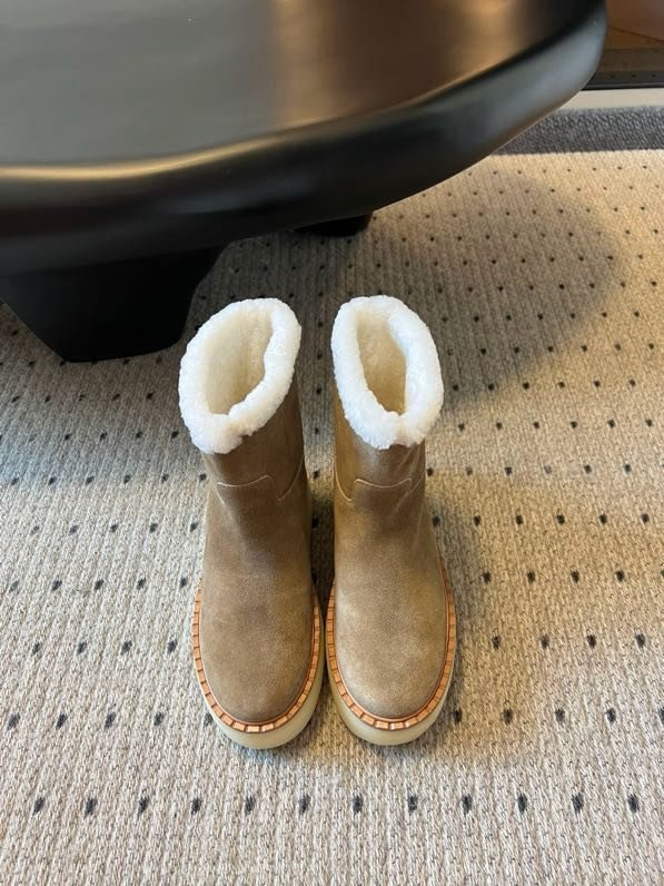 Ботинки замшевые на меху фото 4