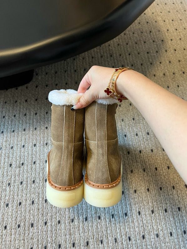 Ботинки замшевые на меху фото 8