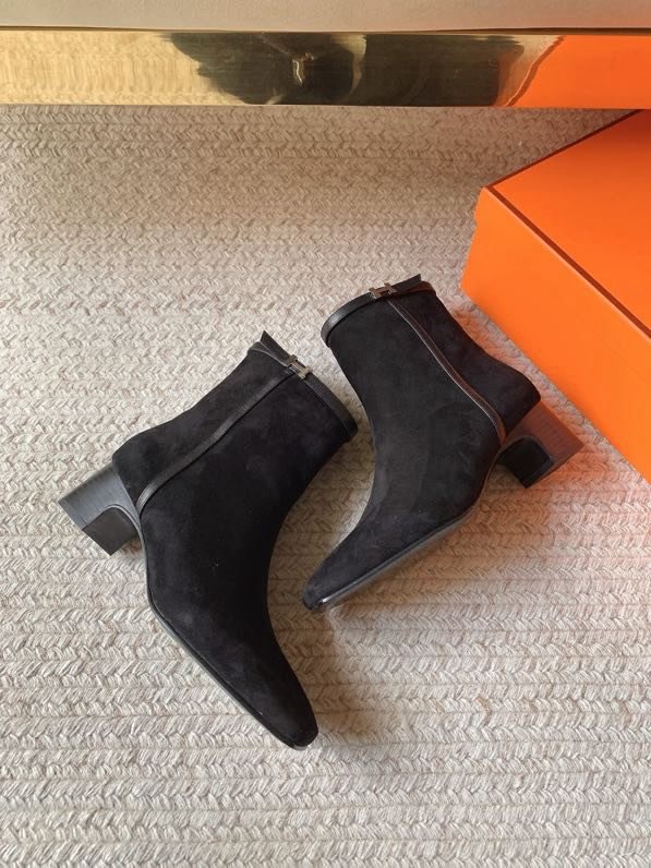 Ботинки замшевые на молнии фото 5