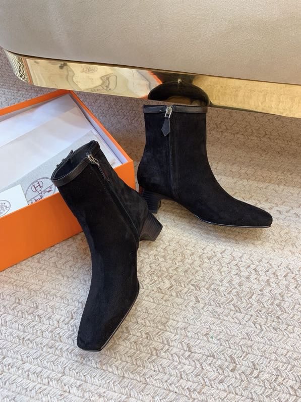 Ботинки замшевые на молнии фото 6