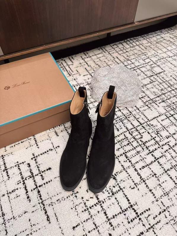 Boots suede women's фото 7