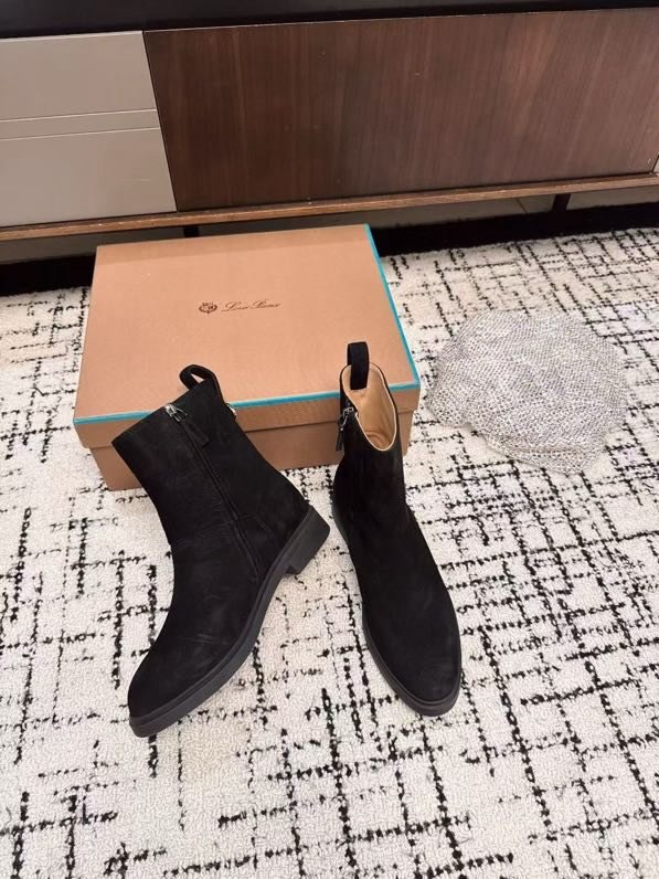 Boots suede women's фото 8