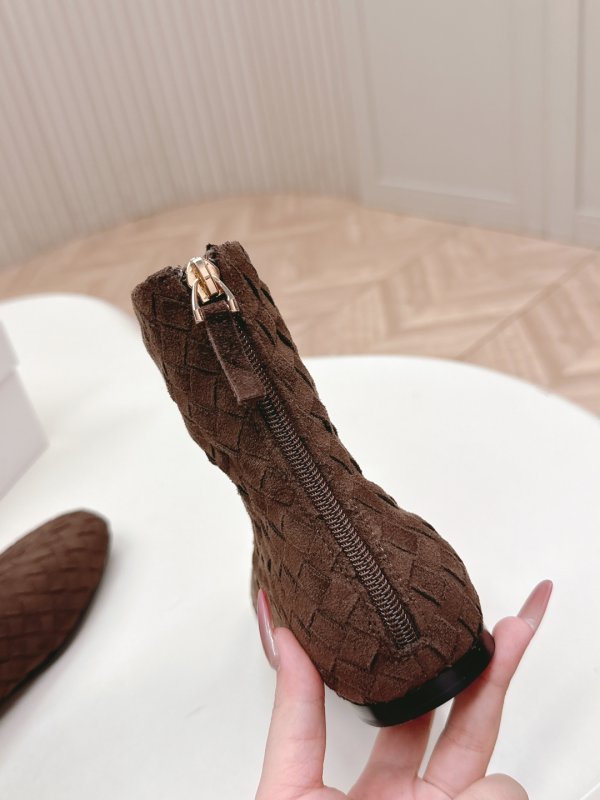 Черевики жіночі з плетених шкіри фото 7