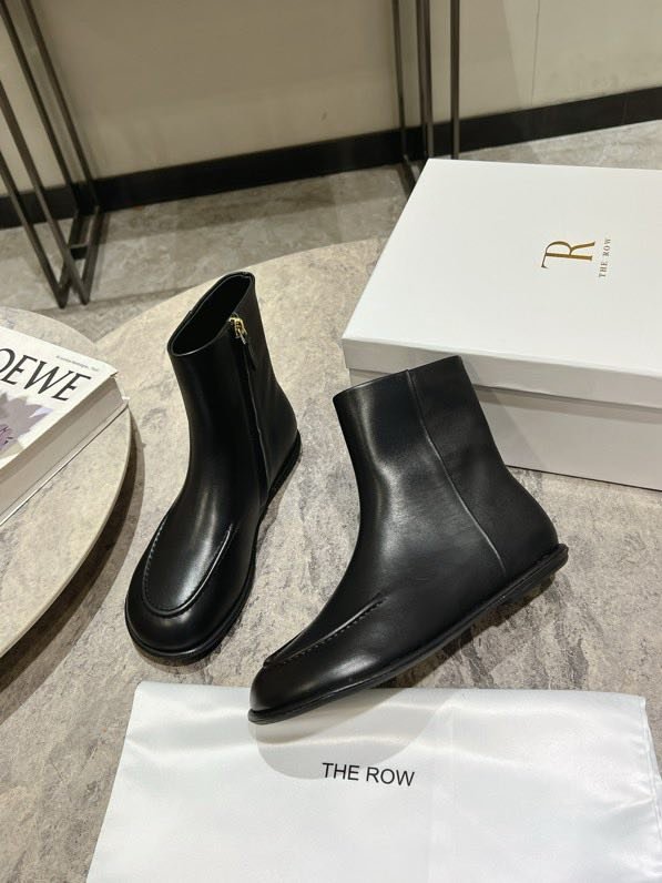 Черевики жіночі шкіряні з круглим носком