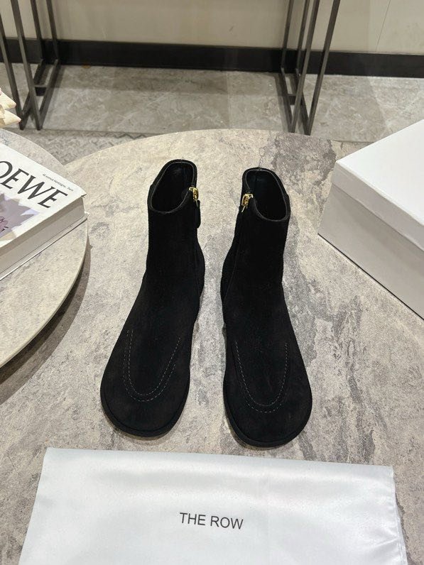 Boots women's leather from round the toe фото 5