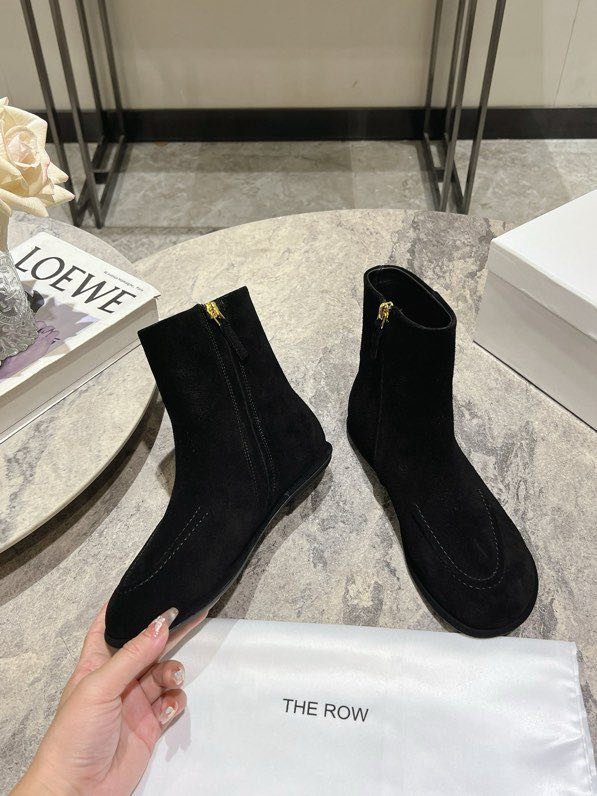 Boots women's leather from round the toe фото 8