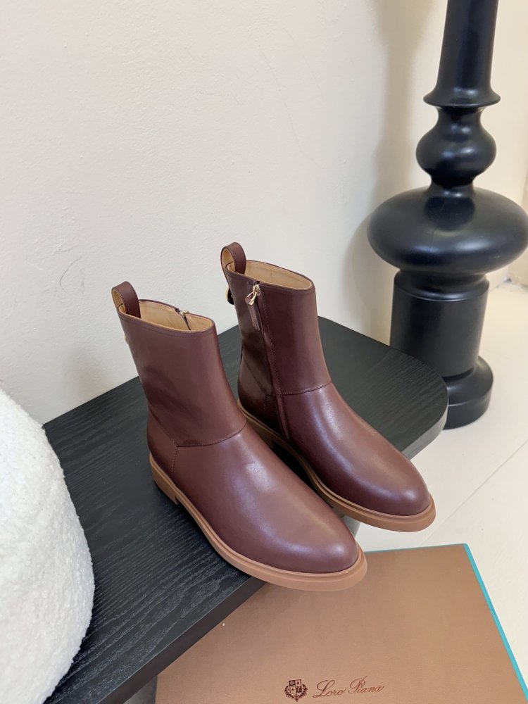 Boots women's leather