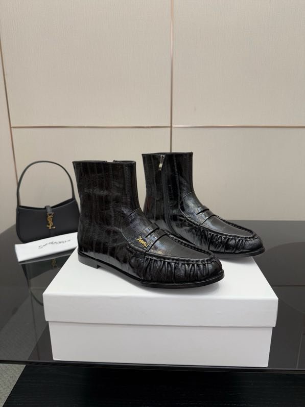 Ботинки женские кожаные