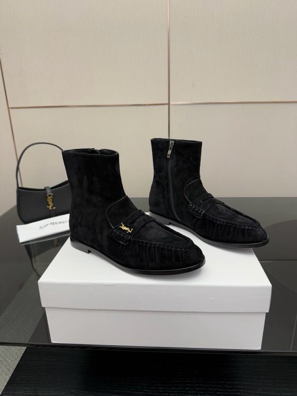 Boots women's leather