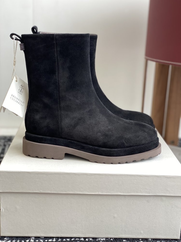 Boots women's leather фото 2