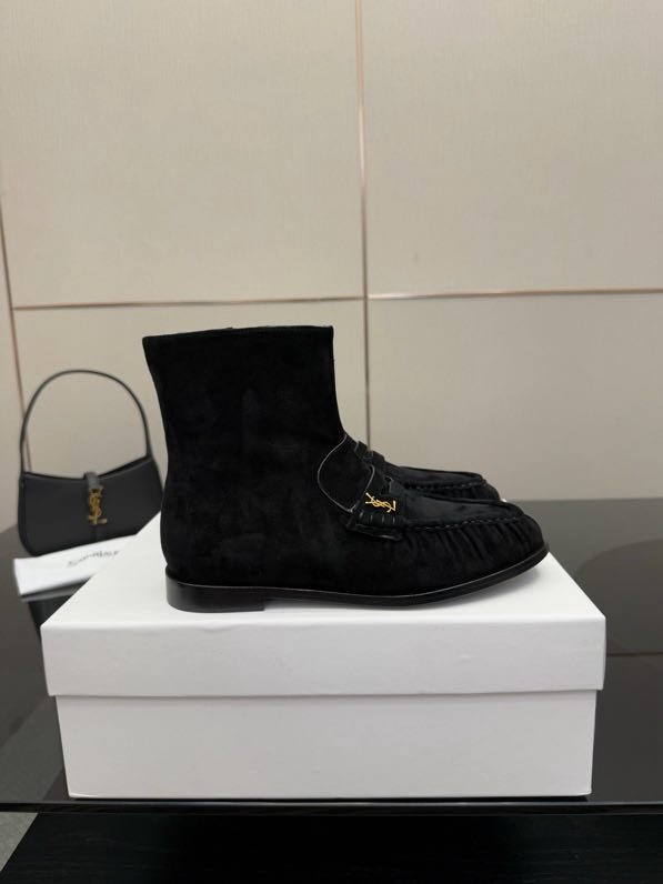 Boots women's leather фото 2