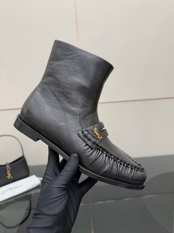 Boots women's leather фото 3