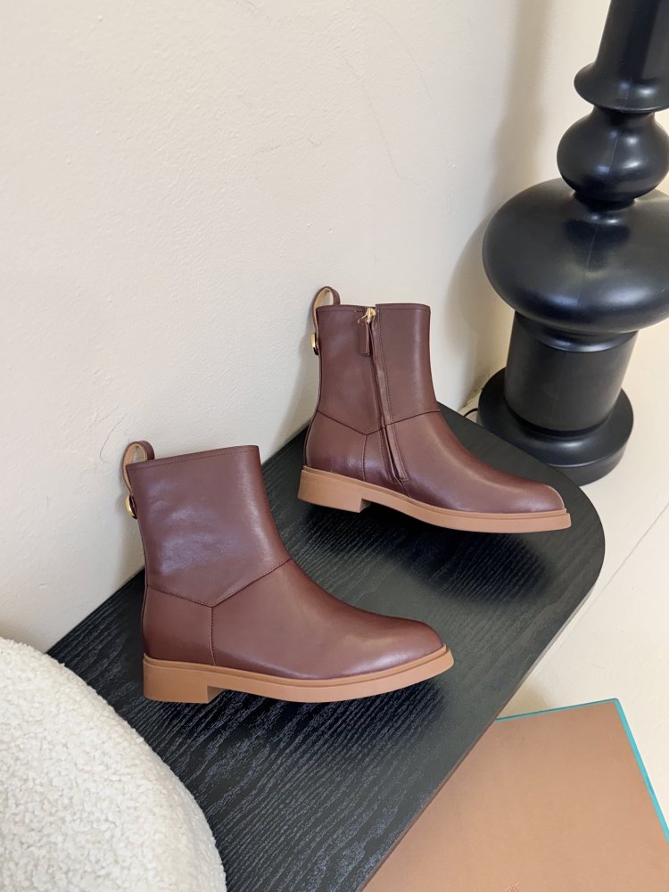 Boots women's leather фото 4