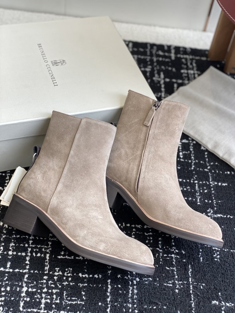 Boots women's leather фото 4