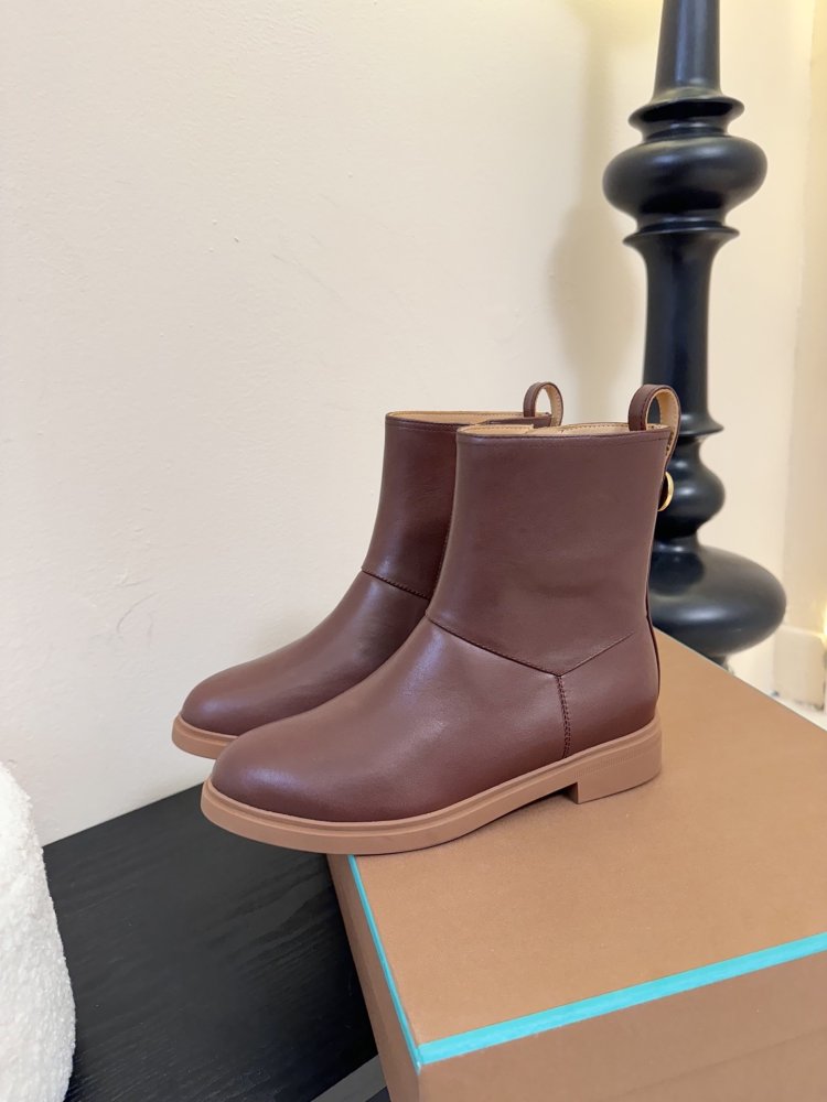 Boots women's leather фото 5