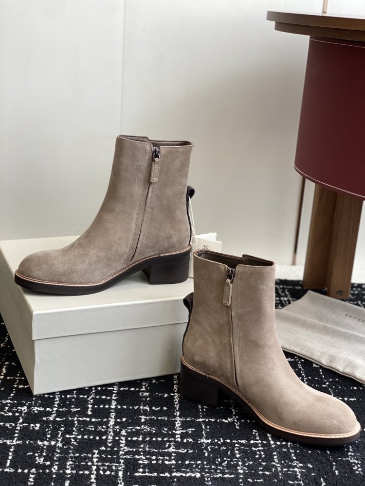 Boots women's leather фото 5