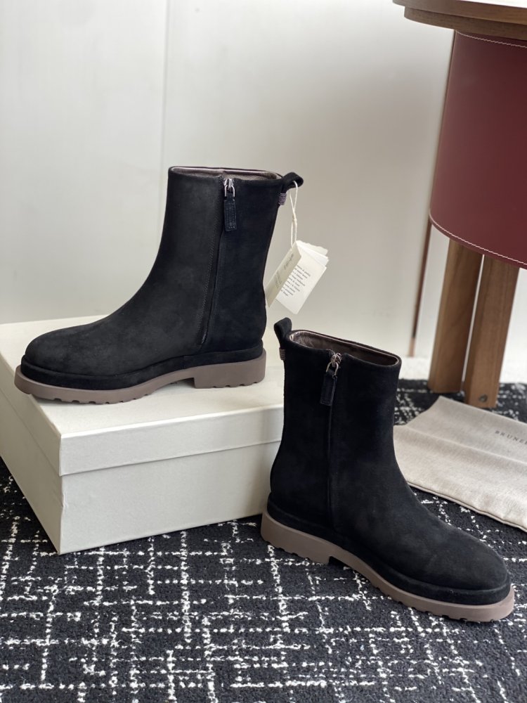 Boots women's leather фото 5