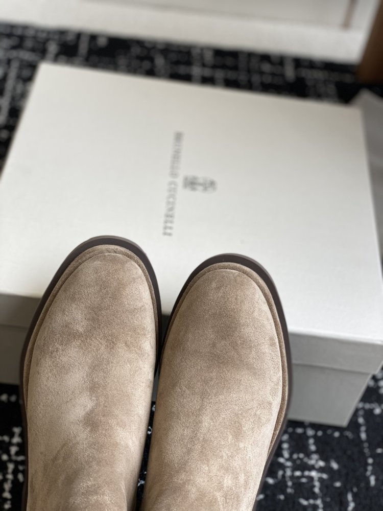 Boots women's leather фото 6