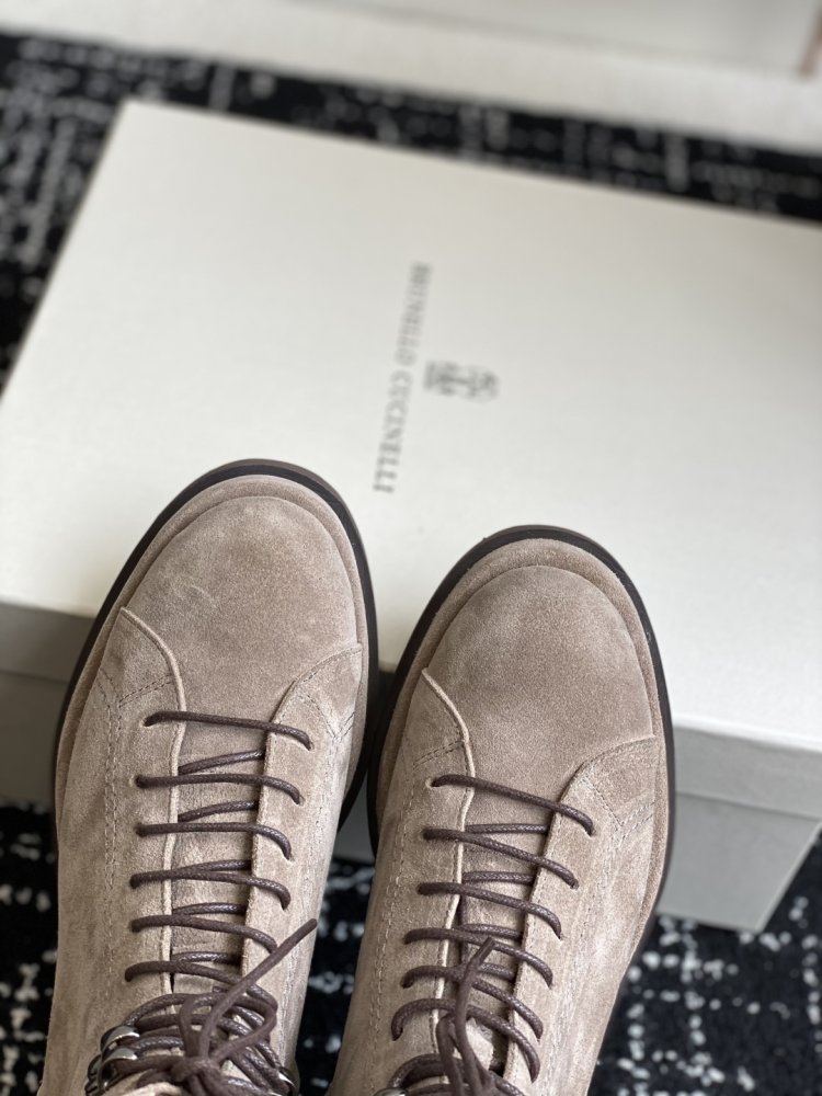 Boots women's leather фото 6