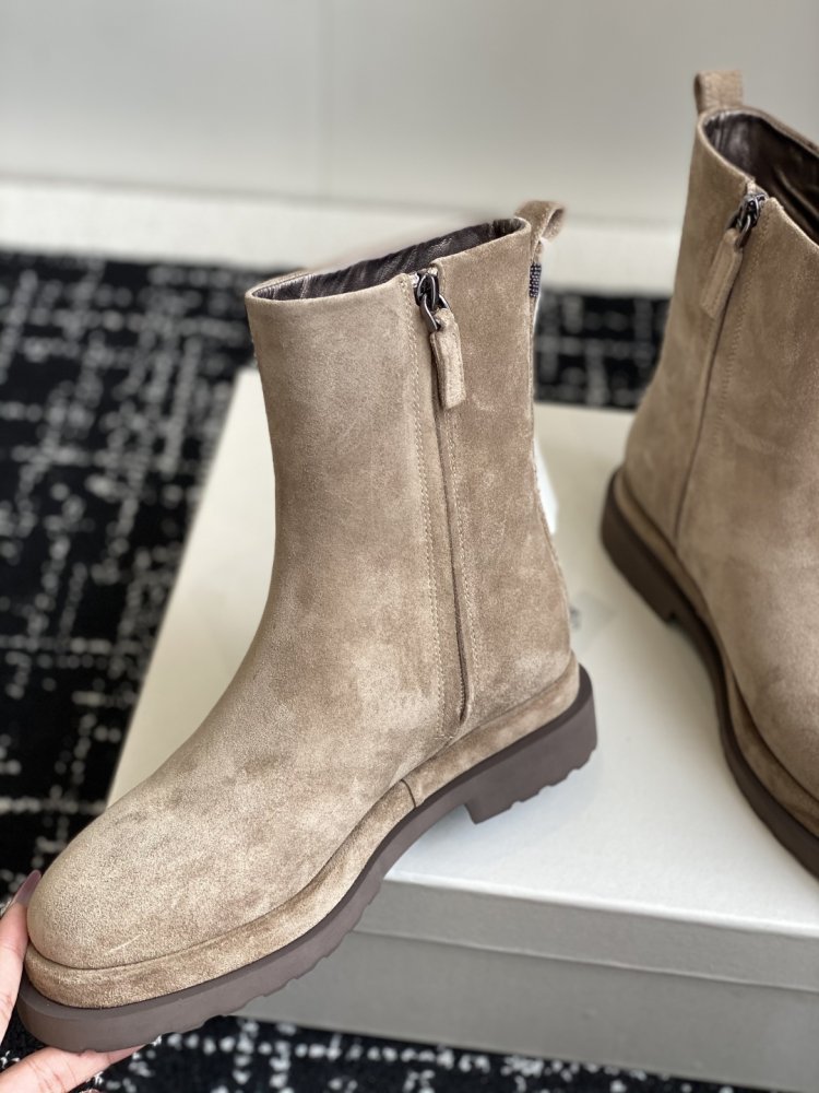 Boots women's leather фото 7