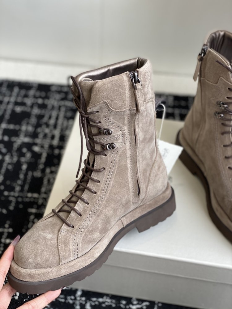 Boots women's leather фото 7