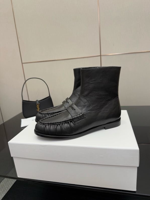 Boots women's leather фото 7