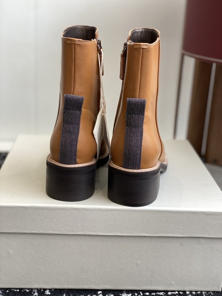 Boots women's leather фото 8