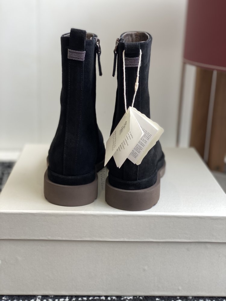 Boots women's leather фото 8