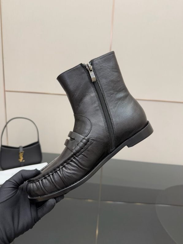 Boots women's leather фото 8