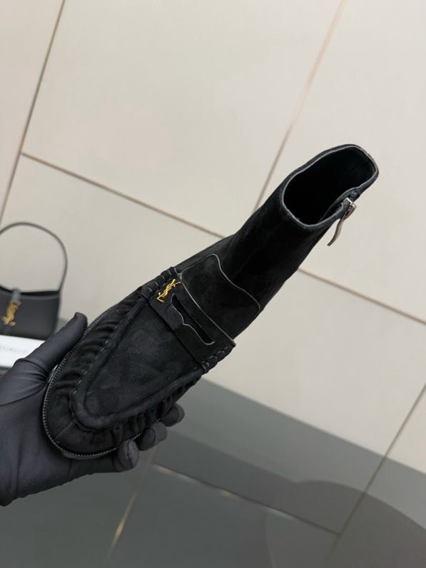 Boots women's leather фото 9