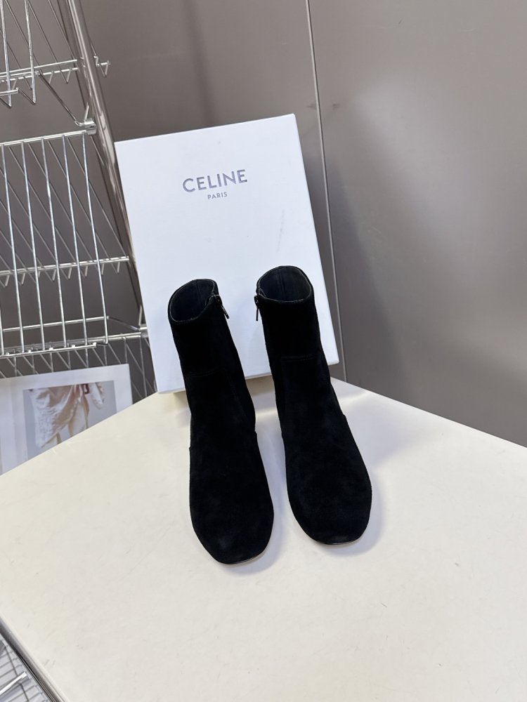 Boots women's on блочном heel фото 2