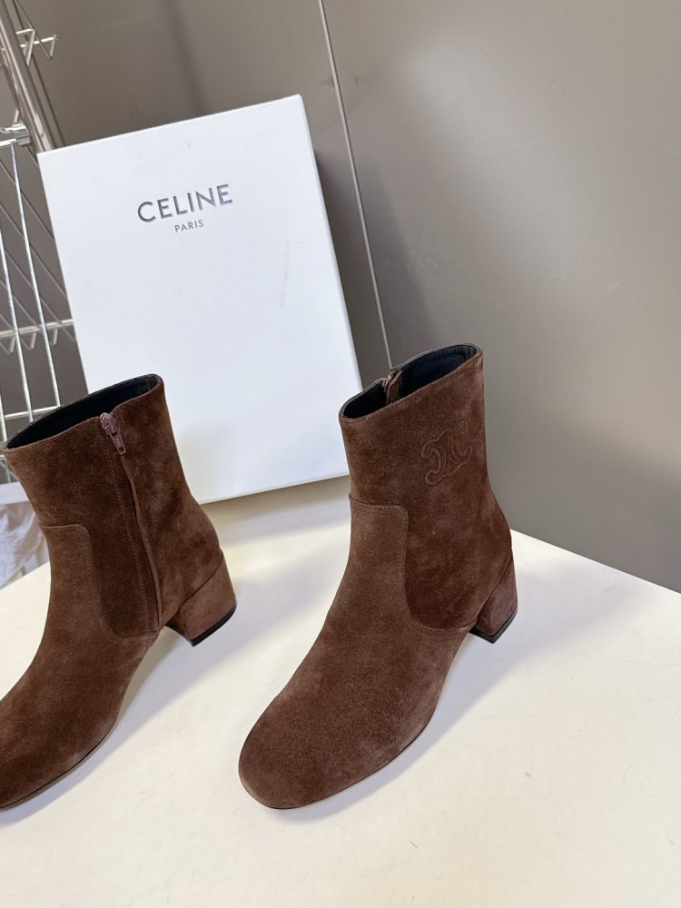 Boots women's on блочном heel фото 4