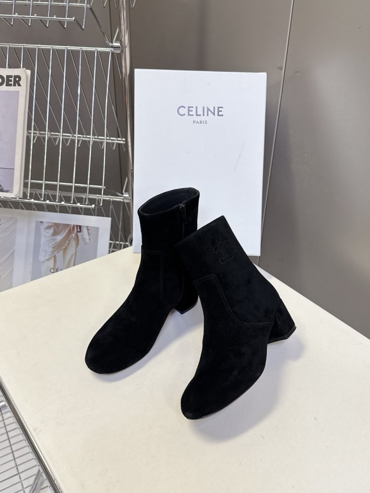 Boots women's on блочном heel фото 5