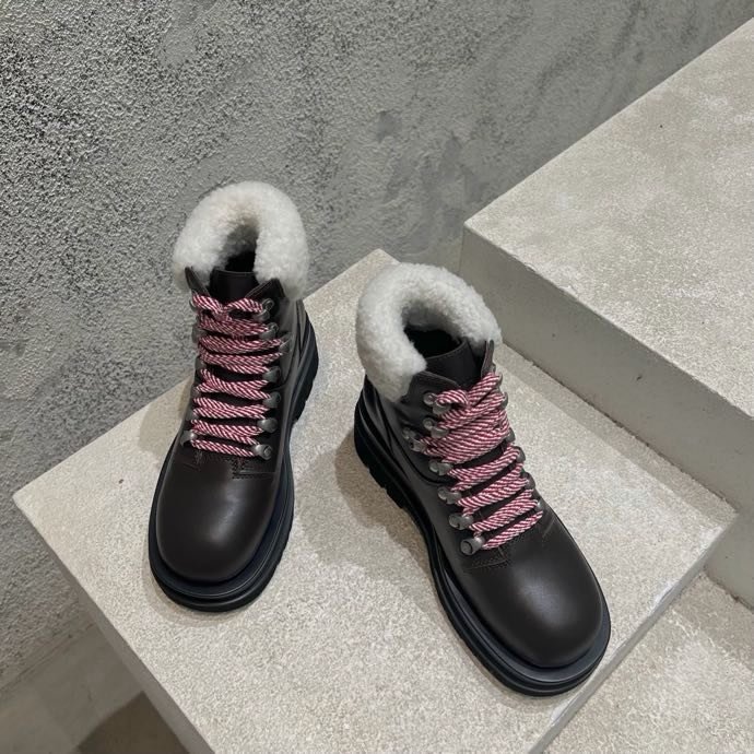 Ботинки женские на меху фото 3