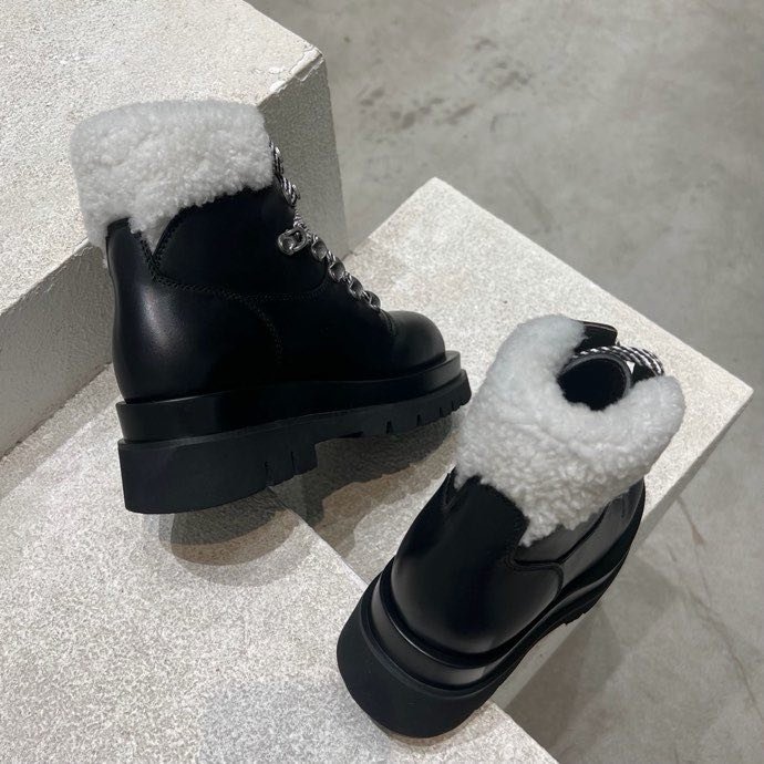 Ботинки женские на меху фото 5